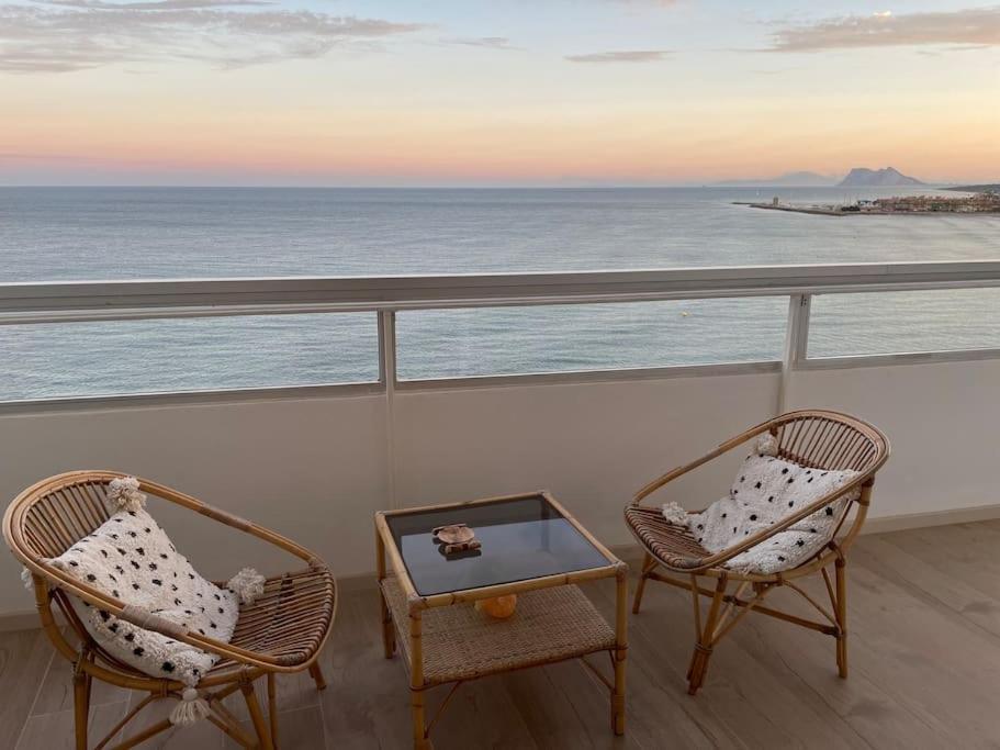 Maravilloso Apartamento En Primera Linea De Playa. Torreguadiaro Eksteriør bilde
